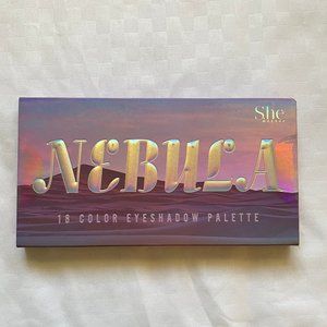 NEW!  Nebula 18 Color Eye Shadow Palette